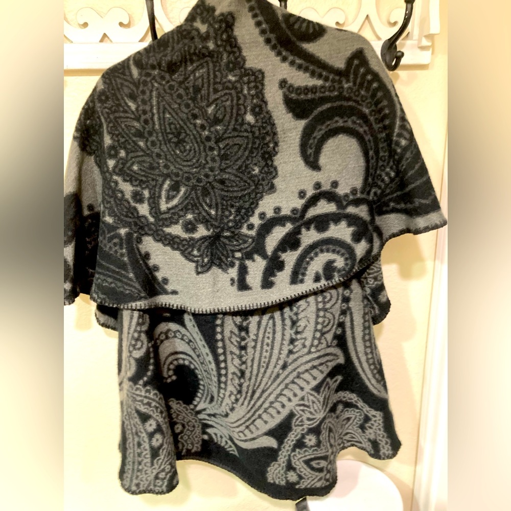 Charlie Paige reversible sweater vest open front grey/black NEW